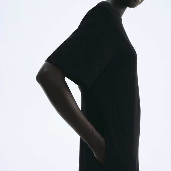 H&M EDITION Shoulder-pad T-shirt dress black - Picture 8 of 10